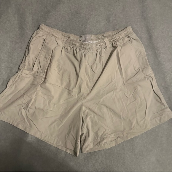 Columbia Men's Beige water Shorts size XXL - Picture 1 of 6